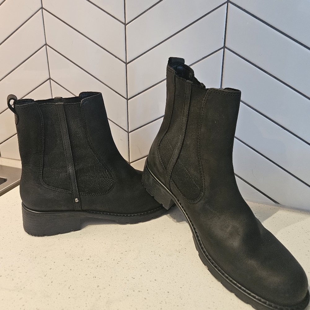 Clarks Orinoco Leather Boots